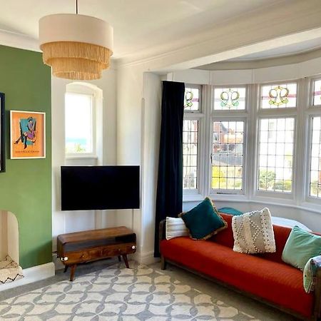 3 Bedroom Spacious Seaside Apartment With Estuary Views Southend-on-Sea Exterior foto